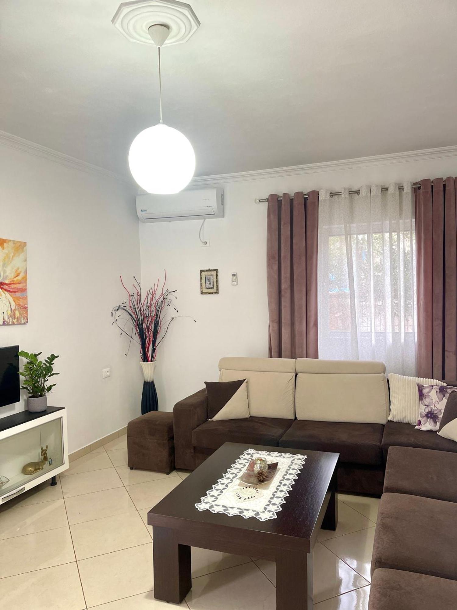 Guesthouse Shehu Ksamil Luaran gambar